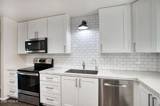 1305 W 7TH Place, Tempe, AZ 85281