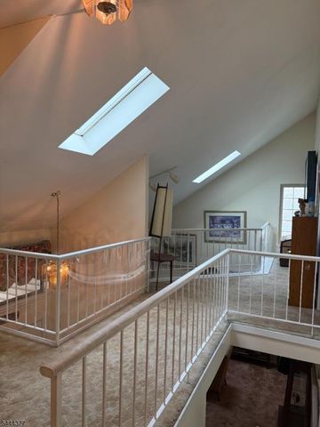4 Drake Rd, Hillsborough Twp., NJ 08844