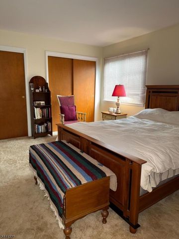 4 Drake Rd, Hillsborough Twp., NJ 08844