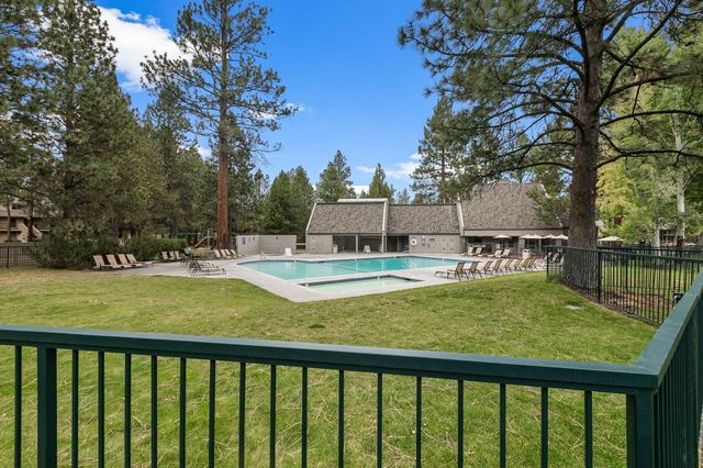 19717 SW Mount Bachelor Drive UNIT 128, Bend, OR 97702
