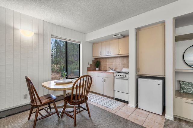19717 SW Mount Bachelor Drive UNIT 128, Bend, OR 97702