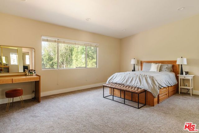 17623 Bromley Street, Los Angeles, CA 91316
