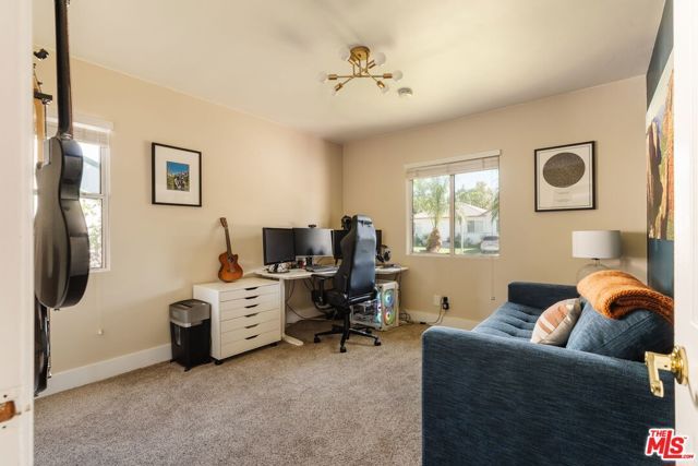 17623 Bromley Street, Los Angeles, CA 91316
