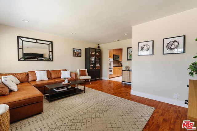 17623 Bromley Street, Los Angeles, CA 91316