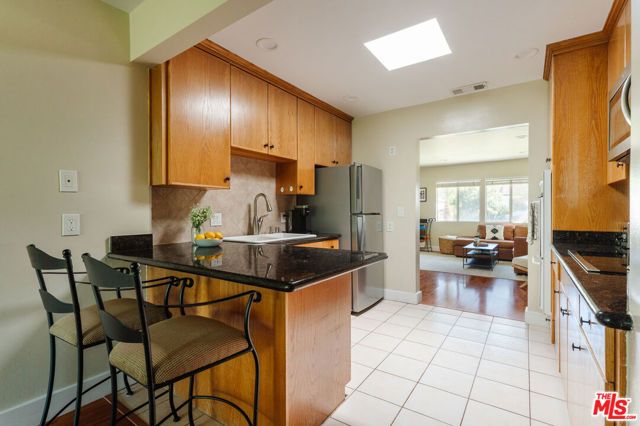 17623 Bromley Street, Los Angeles, CA 91316