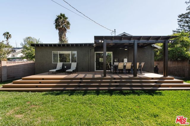 17623 Bromley Street, Los Angeles, CA 91316