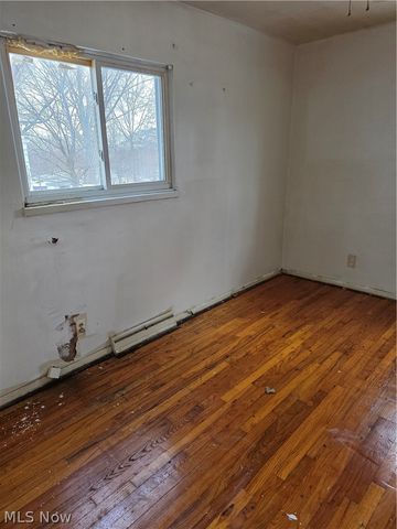 1391 Alphada Avenue, Akron, OH 44310