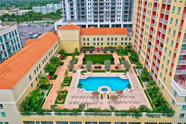7355 SW 89th Street 427N, Miami, FL 33156