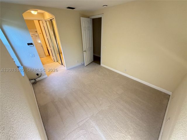 7635 Ironhorse Blvd, West Palm Beach, FL 33412