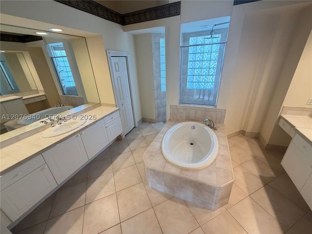 7635 Ironhorse Blvd, West Palm Beach, FL 33412