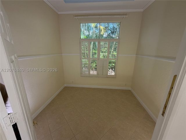 7635 Ironhorse Blvd, West Palm Beach, FL 33412