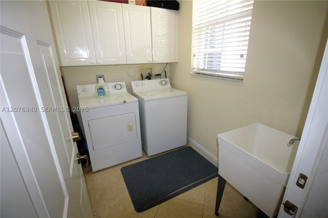 7635 Ironhorse Blvd, West Palm Beach, FL 33412