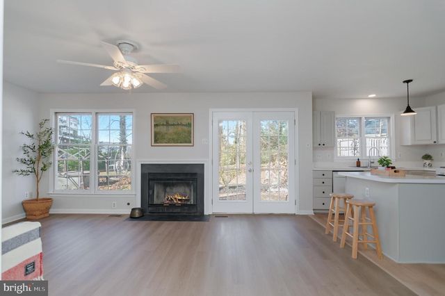 3916 OAK ST, Fairfax, VA 22030