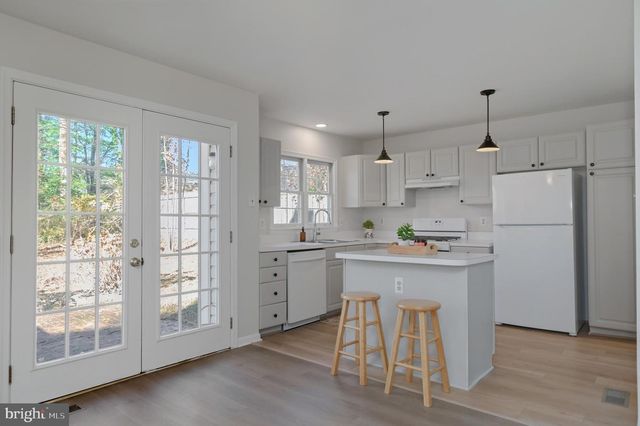 3916 OAK ST, Fairfax, VA 22030