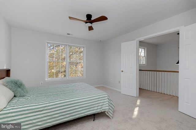 3916 OAK ST, Fairfax, VA 22030