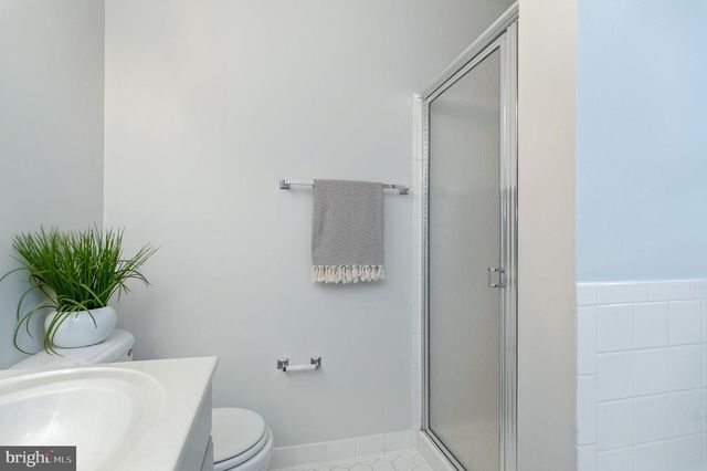 3916 OAK ST, Fairfax, VA 22030