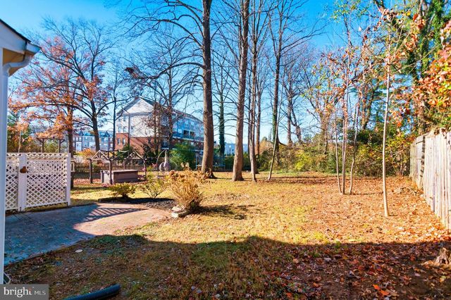 3916 OAK ST, Fairfax, VA 22030