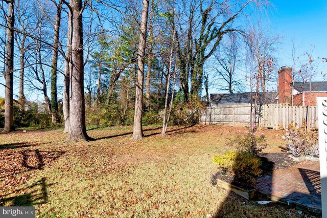 3916 OAK ST, Fairfax, VA 22030