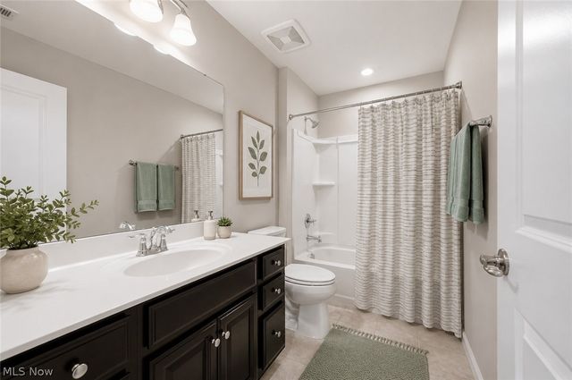 1713 Muirfield Lane, Painesville Twp, OH 44077