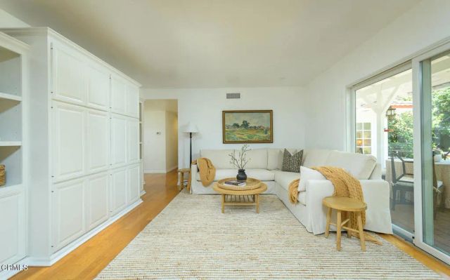 1110 Fairview Drive, La Canada Flintridge, CA 91011