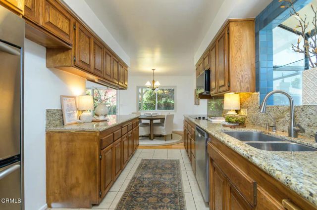 1110 Fairview Drive, La Canada Flintridge, CA 91011