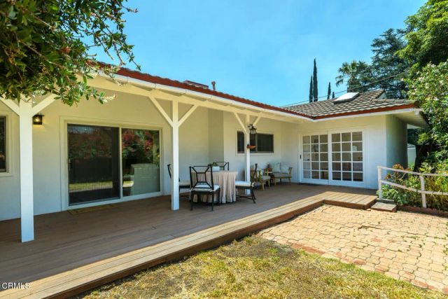 1110 Fairview Drive, La Canada Flintridge, CA 91011