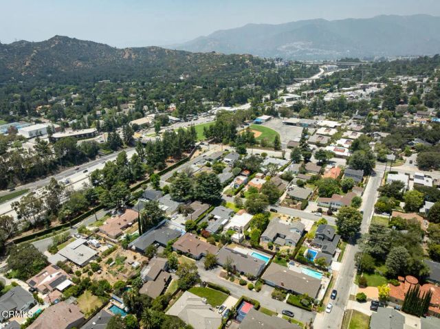 1110 Fairview Drive, La Canada Flintridge, CA 91011