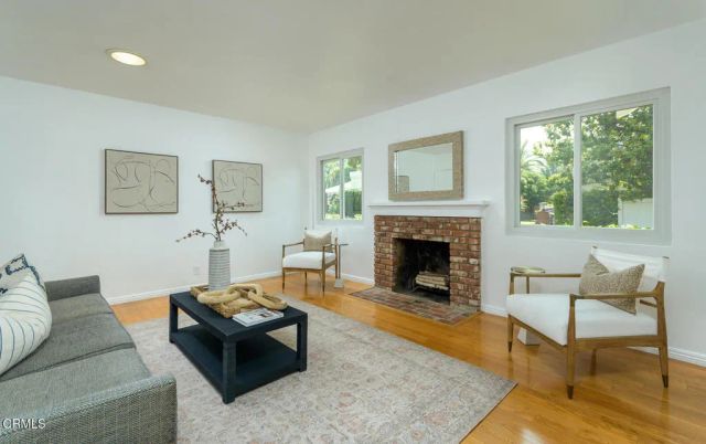 1110 Fairview Drive, La Canada Flintridge, CA 91011