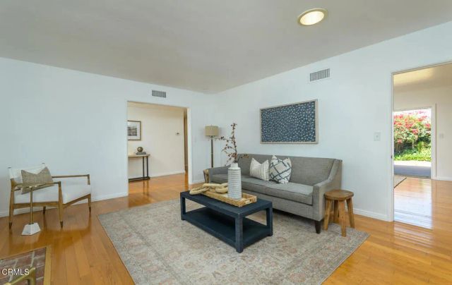 1110 Fairview Drive, La Canada Flintridge, CA 91011