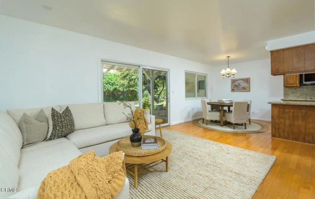 1110 Fairview Drive, La Canada Flintridge, CA 91011