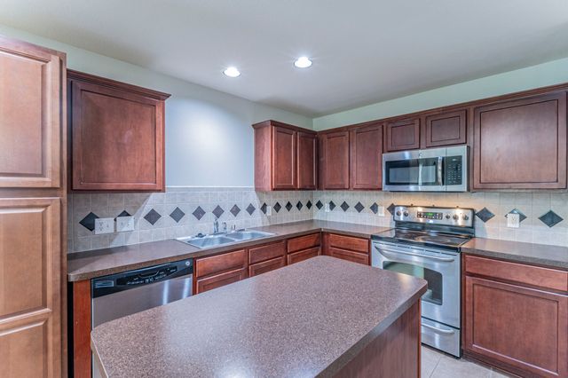 309 Broken Arrow, Krum, TX 76249