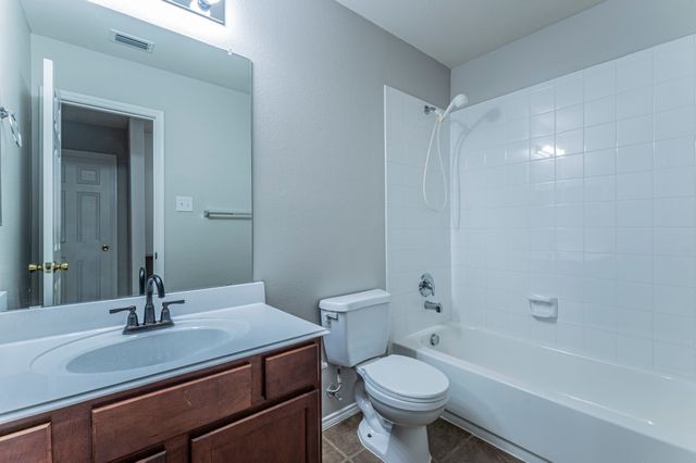 309 Broken Arrow, Krum, TX 76249