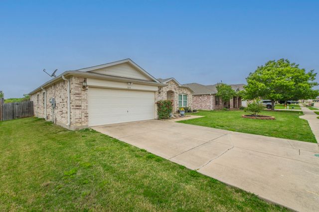 309 Broken Arrow, Krum, TX 76249