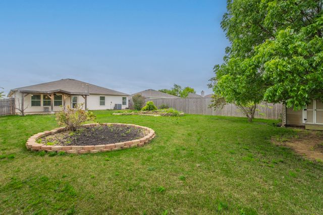 309 Broken Arrow, Krum, TX 76249