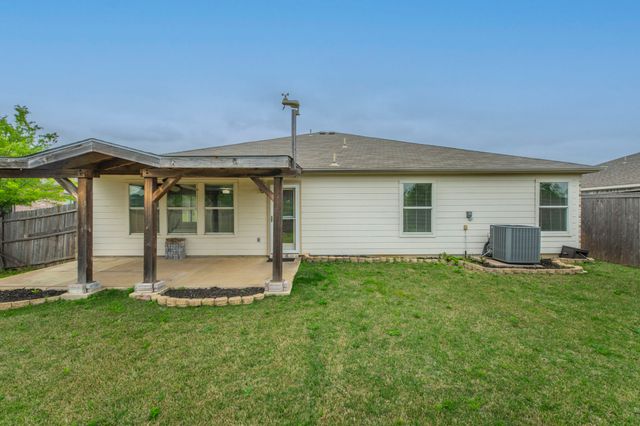 309 Broken Arrow, Krum, TX 76249