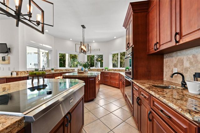 2113 SILVER LEAF COURT, Longwood, FL 32779