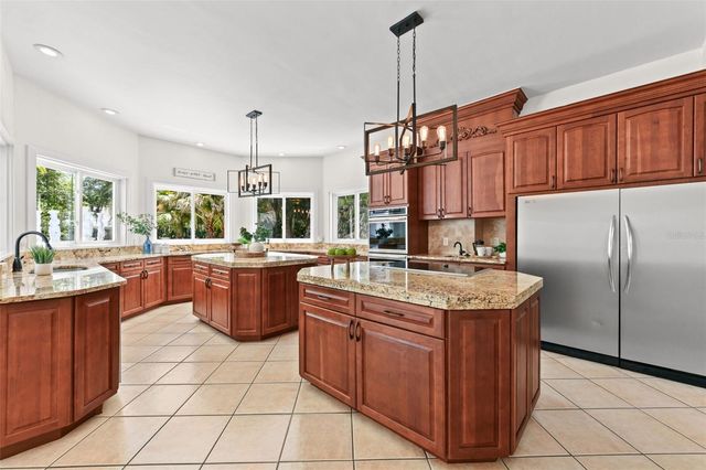 2113 SILVER LEAF COURT, Longwood, FL 32779