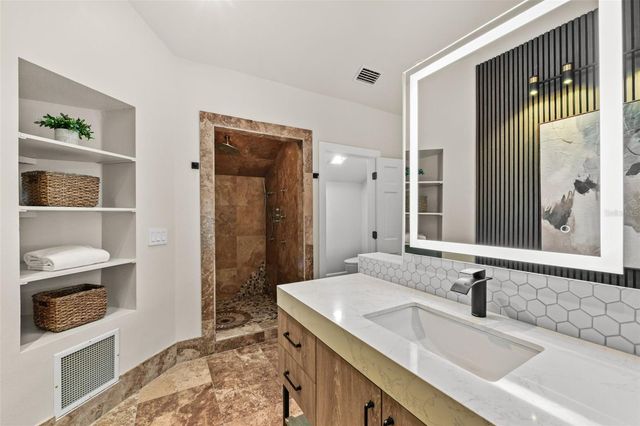 2113 SILVER LEAF COURT, Longwood, FL 32779