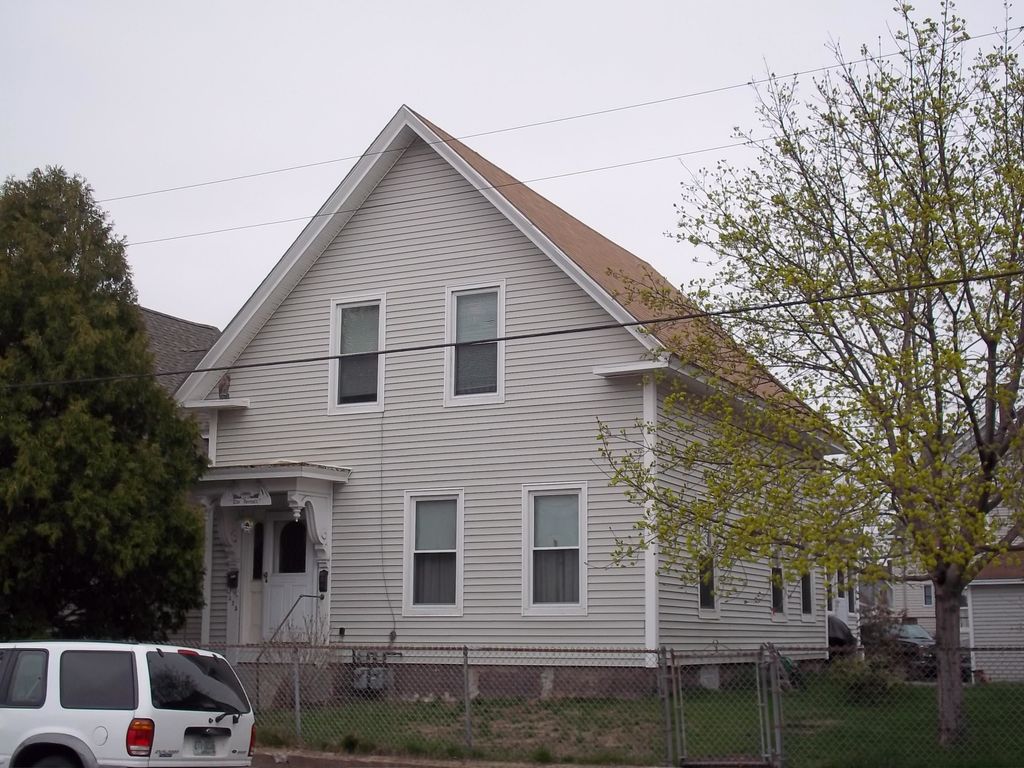 272 Lake Avenue, Manchester, NH 03103