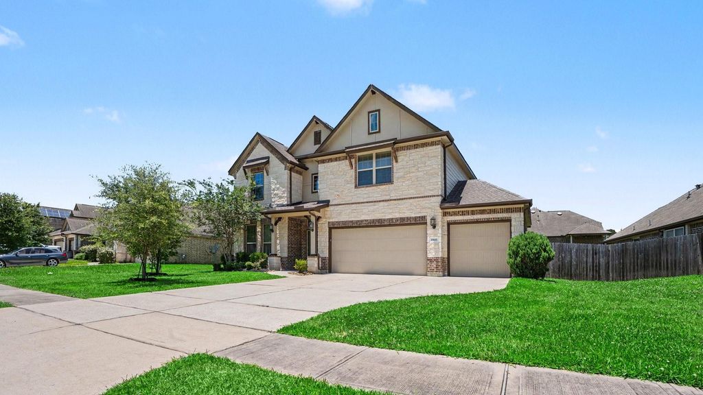 15611 E Galley Drive, Crosby, TX 77532