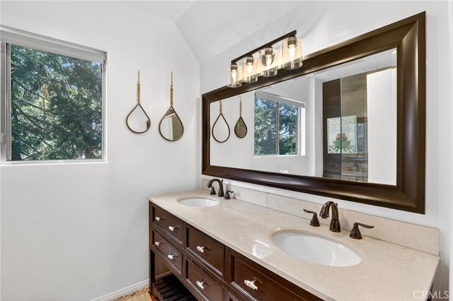 104 Highway 173, Lake Arrowhead, CA 92352