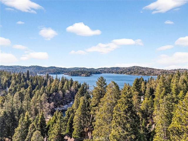 104 Highway 173, Lake Arrowhead, CA 92352