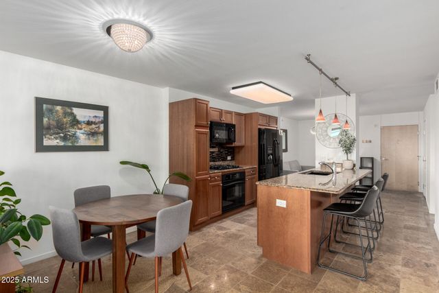 4808 N 24TH Street 703, Phoenix, AZ 85016