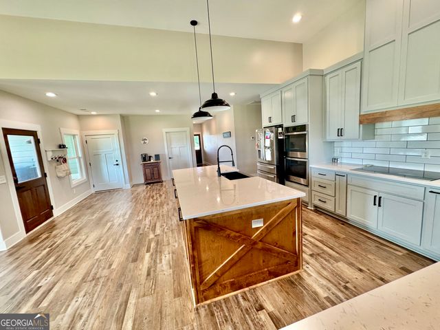 542 Spears Lane, Mansfield, GA 30055