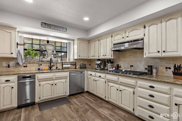 108 Northwood, Henrietta, TX 76365