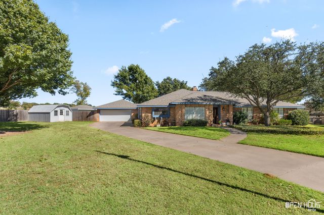 108 Northwood, Henrietta, TX 76365