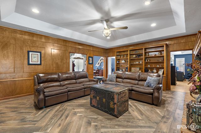 108 Northwood, Henrietta, TX 76365