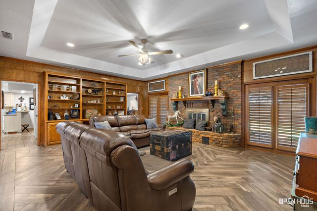 108 Northwood, Henrietta, TX 76365