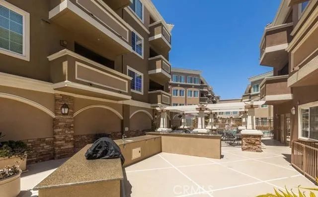 2750 Artesia 206, Redondo Beach, CA 90278