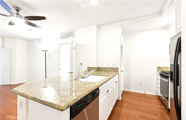 2750 Artesia 206, Redondo Beach, CA 90278